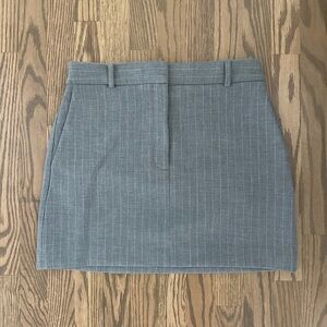 Aritzia Babaton Chisel Skirt